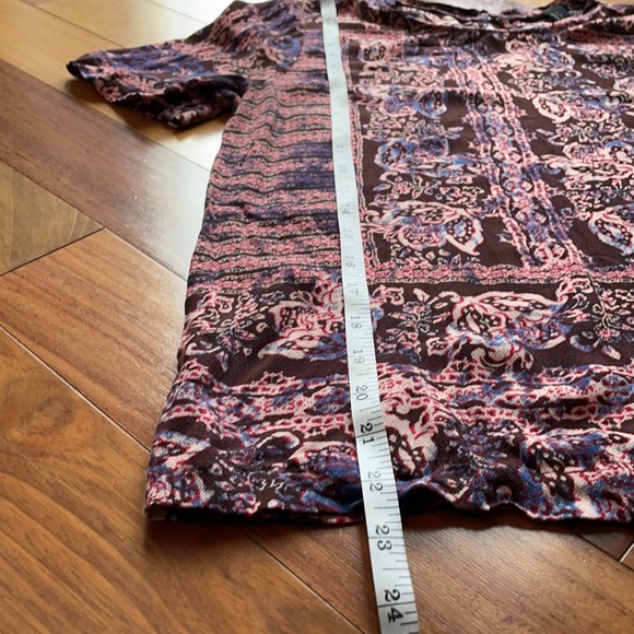 Forever 21 Floral Graphic Print T-shirt Blouse, size small - Picture 6 of 11